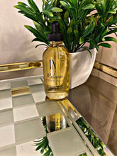 Load image into Gallery viewer, Melanin Body Oil